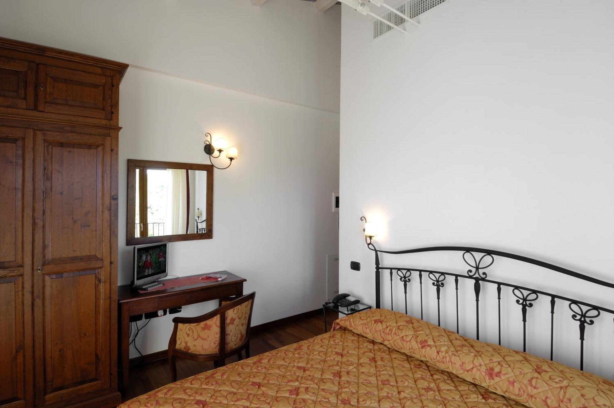 Colleverde Country House & Spa Urbino Exteriör bild