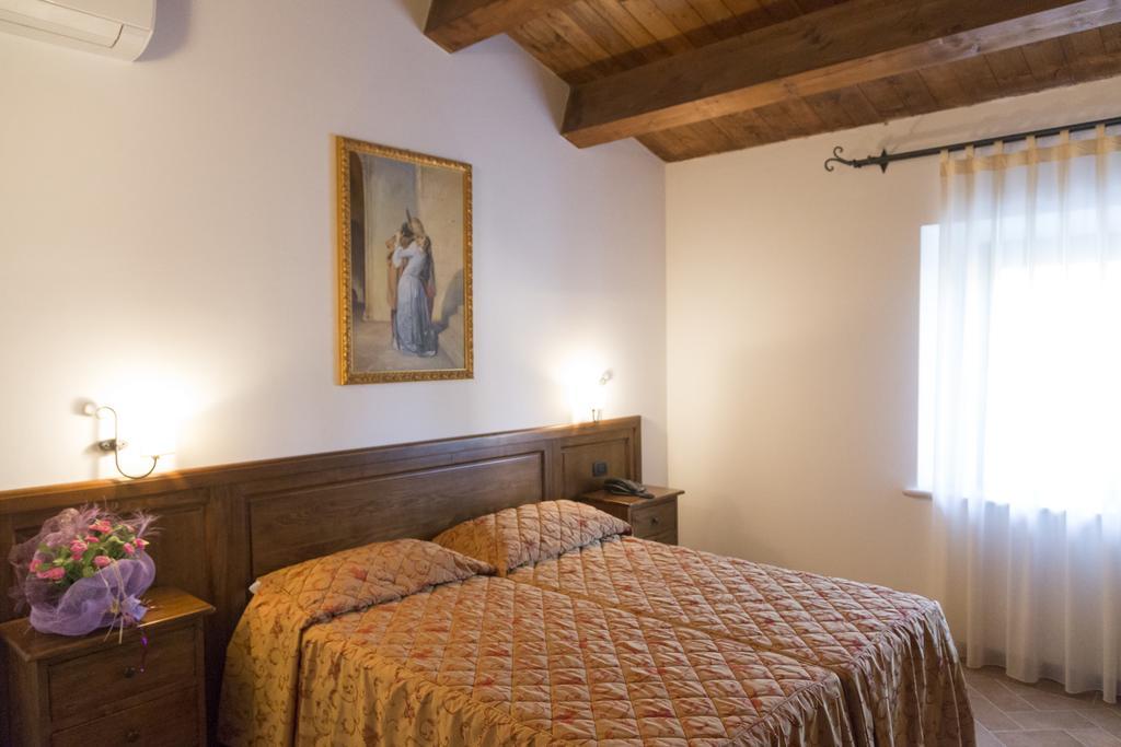 Colleverde Country House & Spa Urbino Exteriör bild